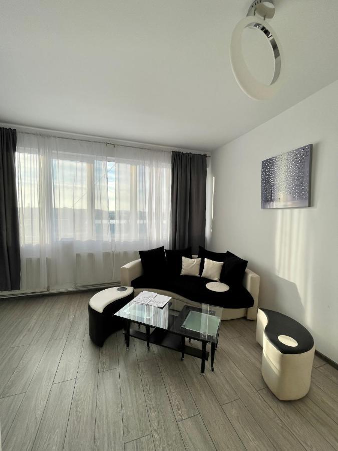 Luanaapartments #36 Otopeni Exterior photo